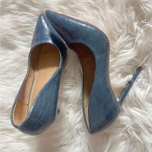 Denim Blue Grey Pumps